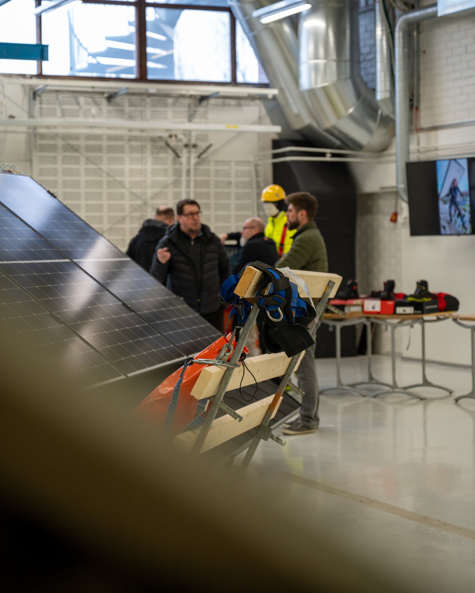 03_25_Aurinkopaneelitapahtuma_REDUEDU-4